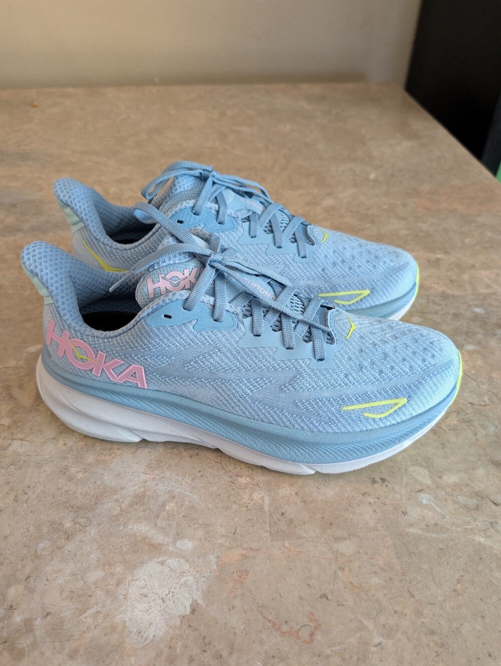 Hoka One Clifton 9 Running Cushioned Shoes Dusk Pink Blue Women's Size 9 No Box